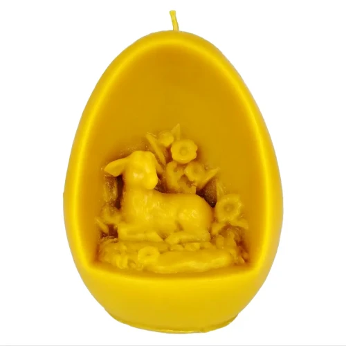 Wielkanocna pisanka z barankiem - świeczka z wosku pszczelego